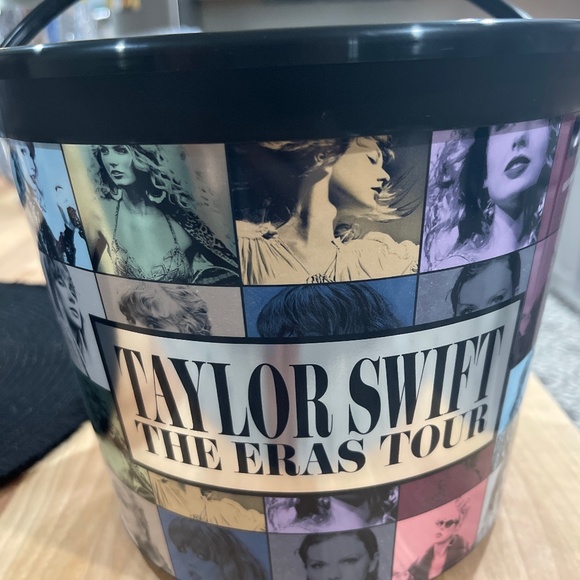 Taylor Swift Eras Tour Film Popcorn Bucket & Cup - Picture 1 of 3